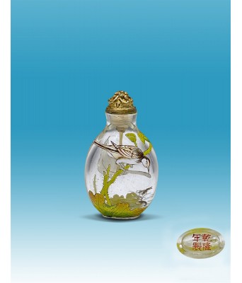 A Chinese Enamelled Flower and Bird Snuff Bottle Qing Dynasty 1644-1912