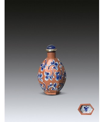 A Chinese Yixing Clay Blue Color Snuff Bottle Qing Dynasty 1644-1912