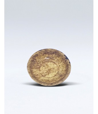 A Chinese White Jade Dragon Plate Han Dynasty BC202-AD220