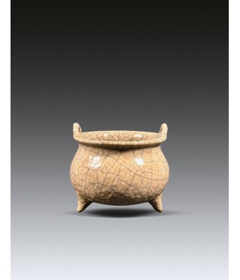 A Chinese Ge Glazed Tripod Censer Late Ming Early Qing
