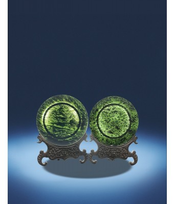 Pair of Imperial Spanish Jade Plate Qing Qianlong 1736-1795