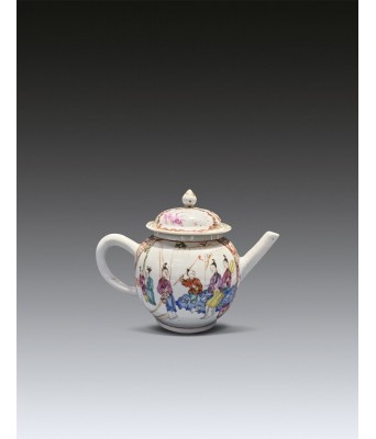 A Chinese Famille Rose Figures Teapot Qing Qianlong Period 1736-1795