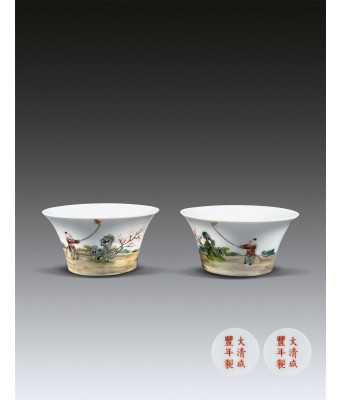 Pair of Chinese Famille Rose Figures Cup Qing Dynasty Xianfeng Mark