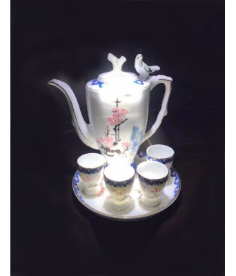 A Set of Liling Kiln Teapot cups plate 1970s