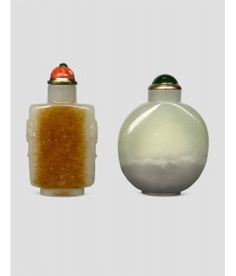 清中期白玉辅首洒金皮白玉富贵玉带鼻烟壶二件