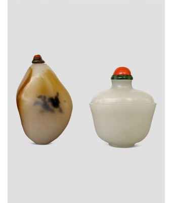 清中期琉璃仿白玉仿玛瑙鼻随形烟壶一组两件