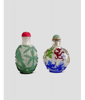 清乾隆芝麻地蓝地六色琉璃套料鼻烟壶一组二件 1735-1796
