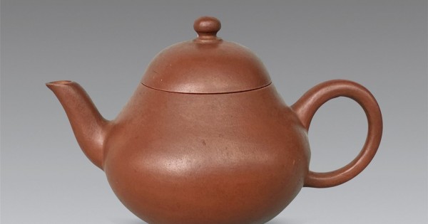 清代嘉庆年制款紫砂梨形壶1796-1820