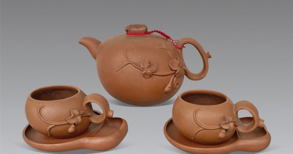 宜兴紫砂名家汪建祥瓜瓞纹茶具一套五件