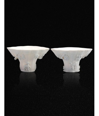 清康熙德化白瓷鹤鹿同春杯一对 1662-1722