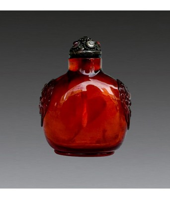 清乾隆双狮辅首金珀鼻烟壶 1736-1796