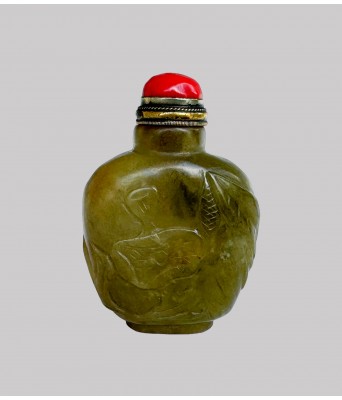 清天然黄玉籽料年年有余鼻烟壶 1644-1912