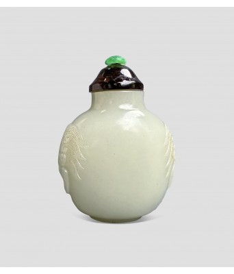 清和田白玉籽料狮钮鼻烟壶 1644-1912