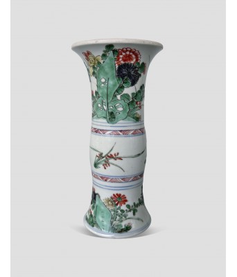 清康熙五彩花卉纹花觚 1654-1722