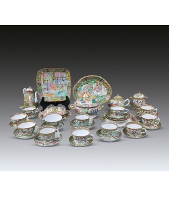 清粉彩人物故事茶具一套三十八件 1644-1912