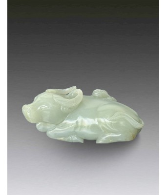 清乾隆和田白玉牛驮瑞兽 1735-1796