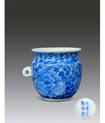 清光绪青花牡丹花卉纹鸟杯 1875-1908