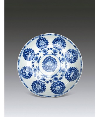 清康熙青花花卉纹盘 1661-1722
