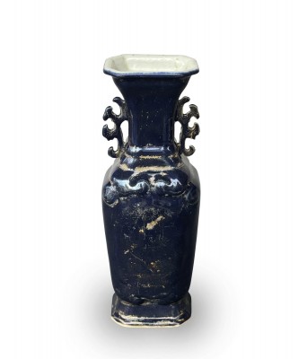 清乾隆蓝釉描金双耳瓶 1736-1796
