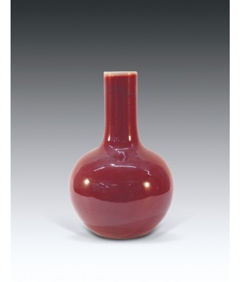 A Chinese Red Glazed Vase Qing Dynasty 1644-1912