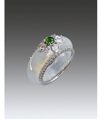 Ice Jadeite Platinum Diamond Ring