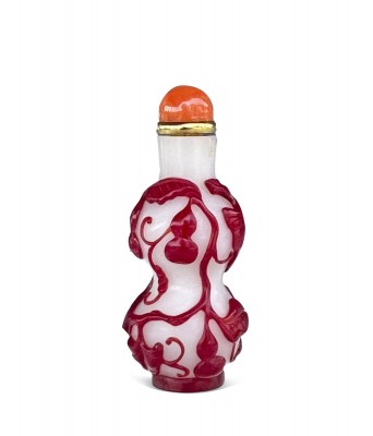 A Chinese Red Overlay Glass Hulu Snuff Bottle Qing Qianlong period 1735-1796