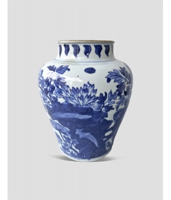 A Chinese Blue and White Flower and Bird Jar Qing Shunzhi Period 1644-1661