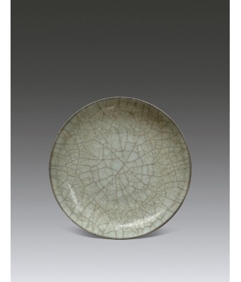 A Chinese Guan Yao Moon White Plate North Song Dynasty 960-1127
