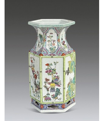 A Chinese Famille Rose Figure Vase Qing Dynasty 1644-1912