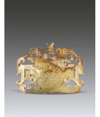 石家河文化鹰冠玉面人