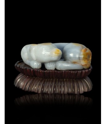 明代或以上白玉圆雕狗