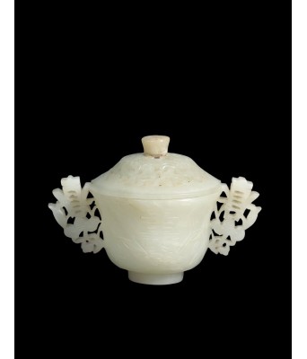 明代或以上白玉福寿双耳杯