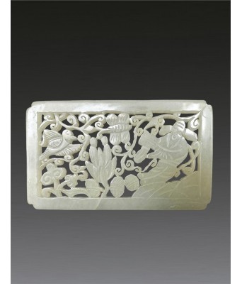 清早期和田白玉镂空雕人物玉板