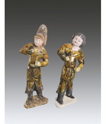 唐代三彩人物俑一对