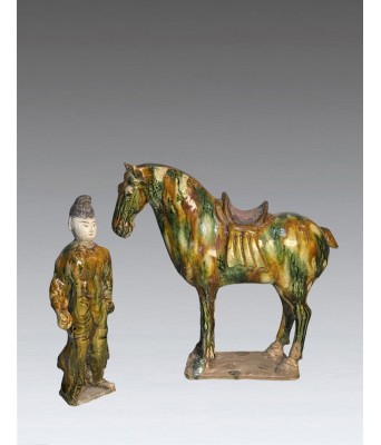 唐代三彩牵马俑