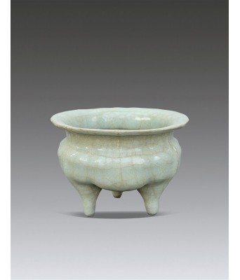 北宋官窑鬲式三足炉