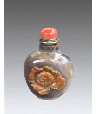 清天然玛瑙雕花鼻烟壶 1644-1912