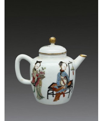 清粉彩人物四美图茶壶