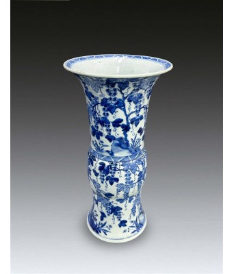 清康熙青花葡萄松鼠大花觚  1661-1722