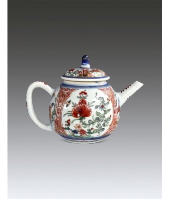 清康熙五彩人物故事茶壶 1661-1722