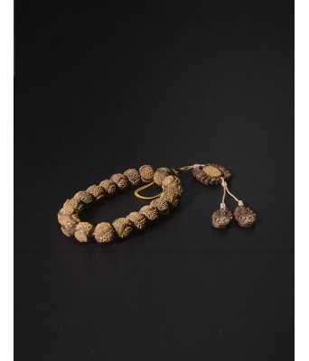 清乾隆沉香嵌金寿字纹手念珠及顶上紫油伽楠贡香