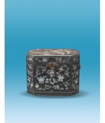 清黑漆镶螺钿茶叶盒