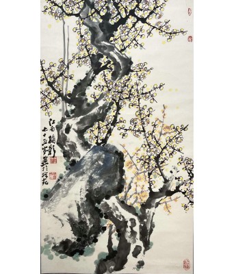 付梅影水墨设色黄梅三尺