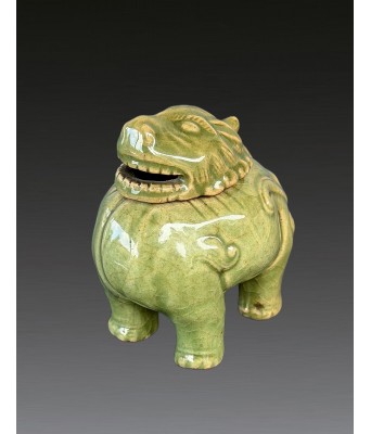 明龙泉窑神兽文房香薰 1368-1644