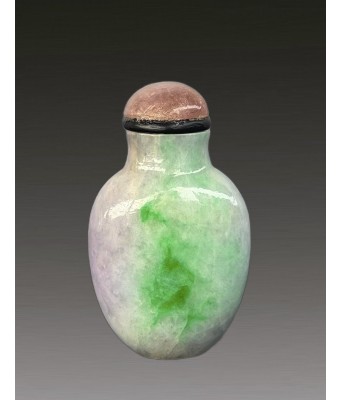 清春带彩翡翠鼻烟壶 1644-1912
