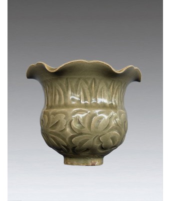 金代耀州窑刻花渣斗960–1279