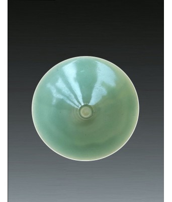 宋代龙泉斗笠碗 960–1279