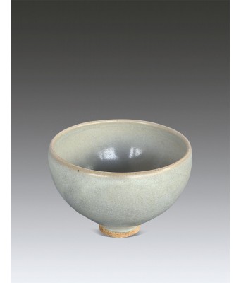 宋代钧窑小杯 960–1279