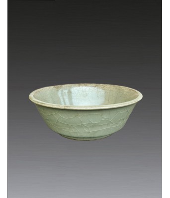 宋代龙泉折枝洗 960–1279
